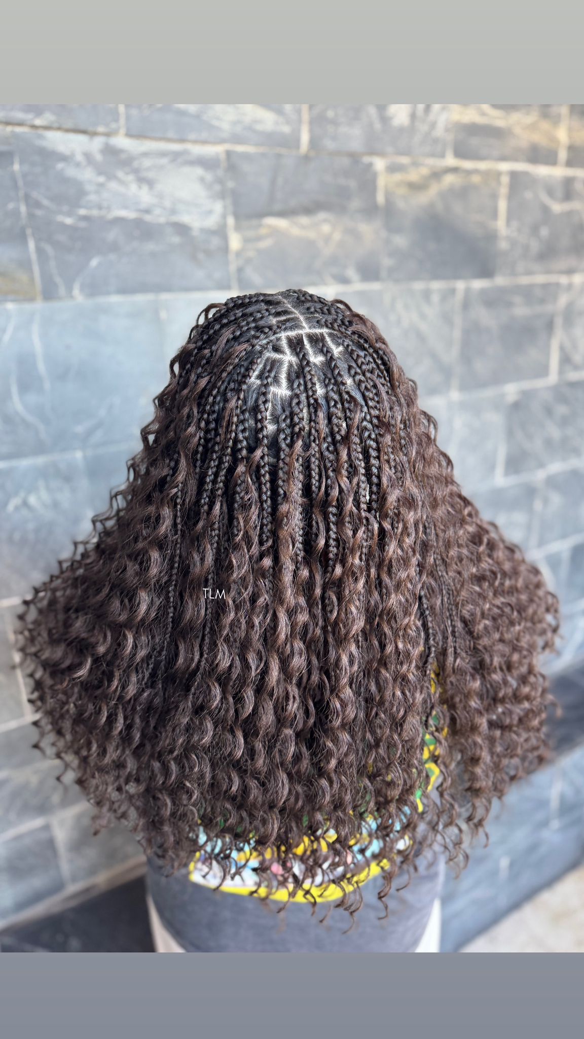 Goddess Braids con puntas rizadas y sueltas