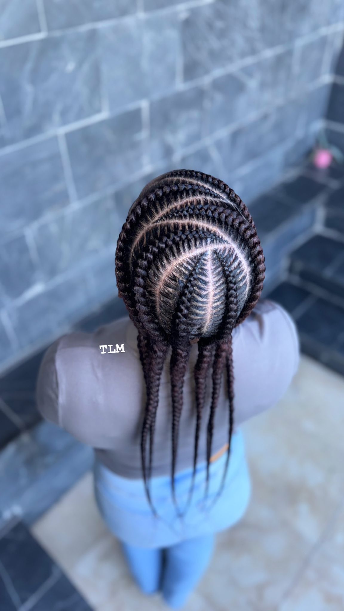 Diseño de cornrows clásicas vistas desde arriba